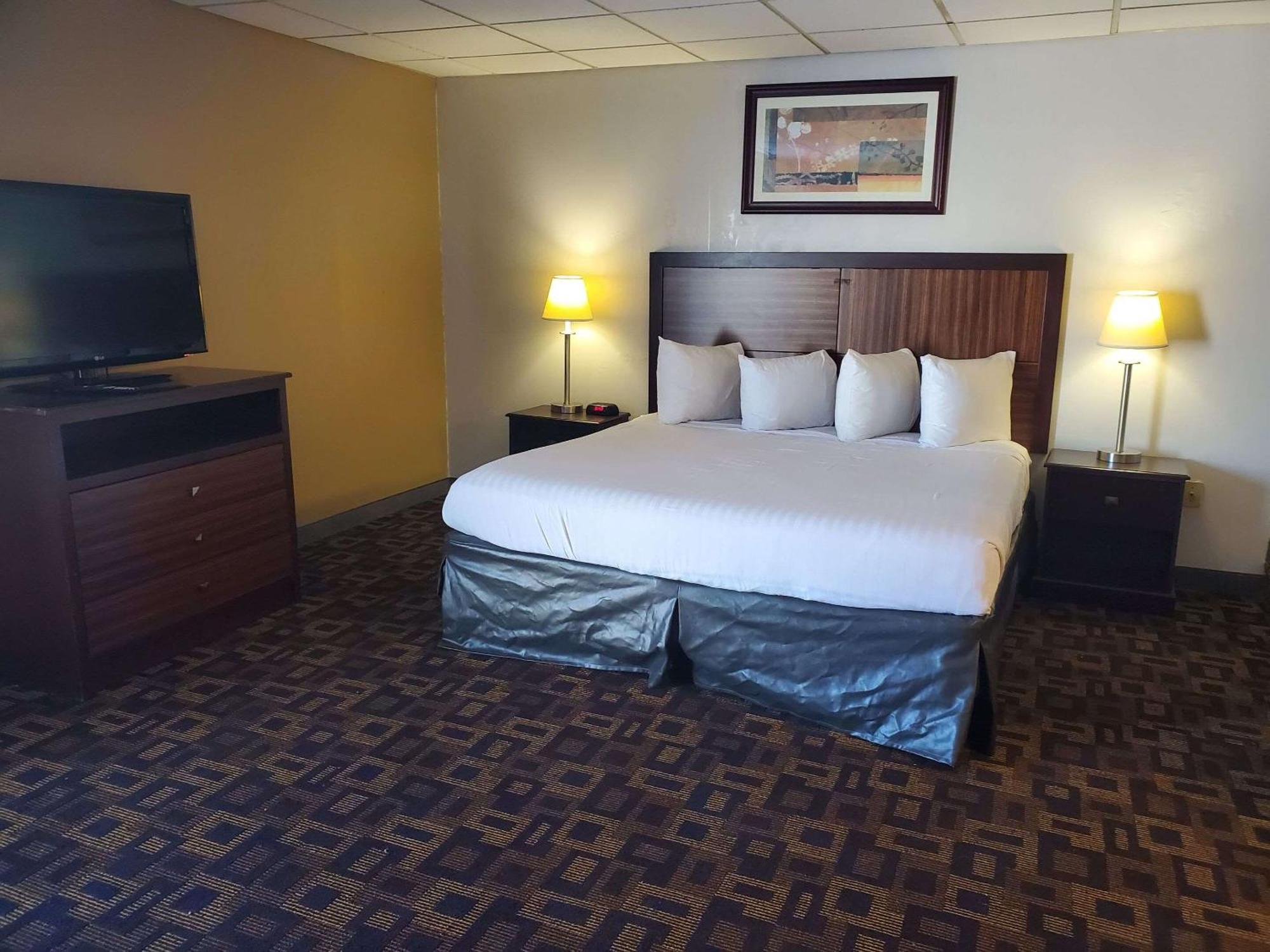 Rodeway Inn McPherson 外观 照片